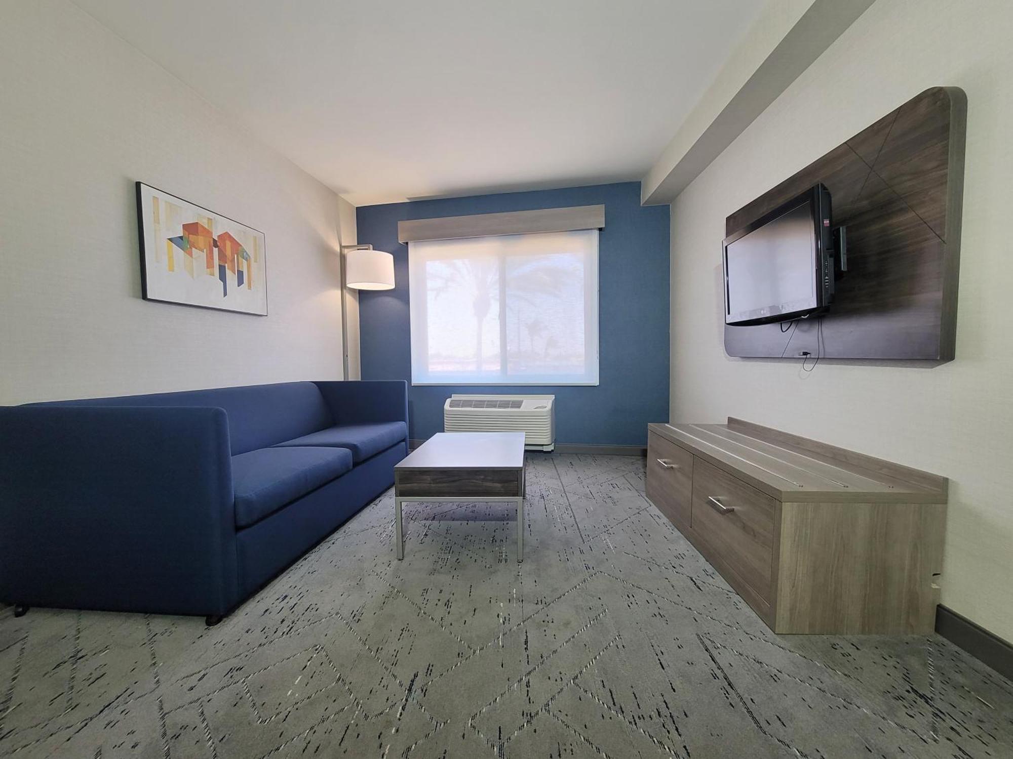 Hotel Express San Diego South - By Ihg 3*