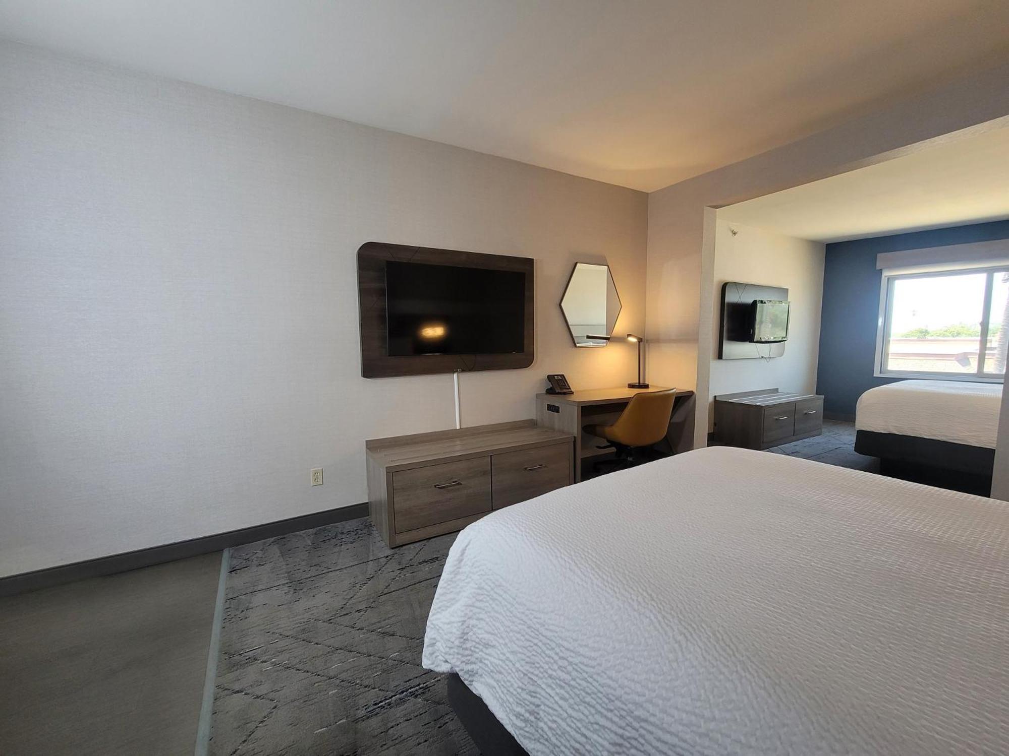 Express San Diego South - By Ihg