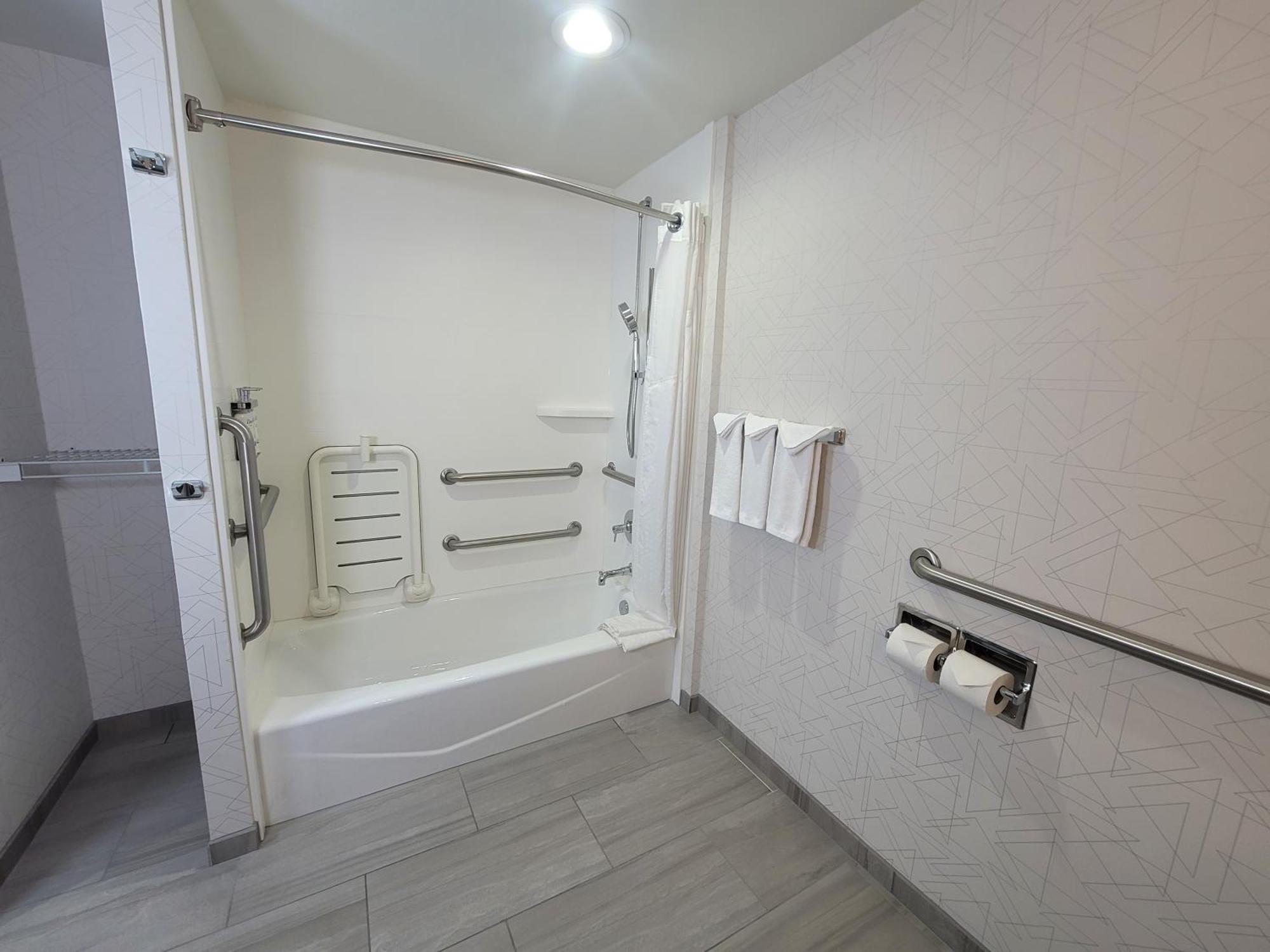Express San Diego South - By Ihg 3*