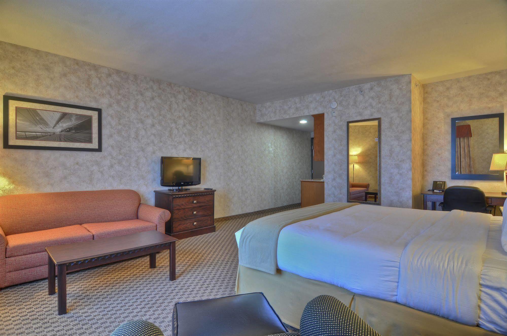 Hotel Express San Diego South - By Ihg 3*